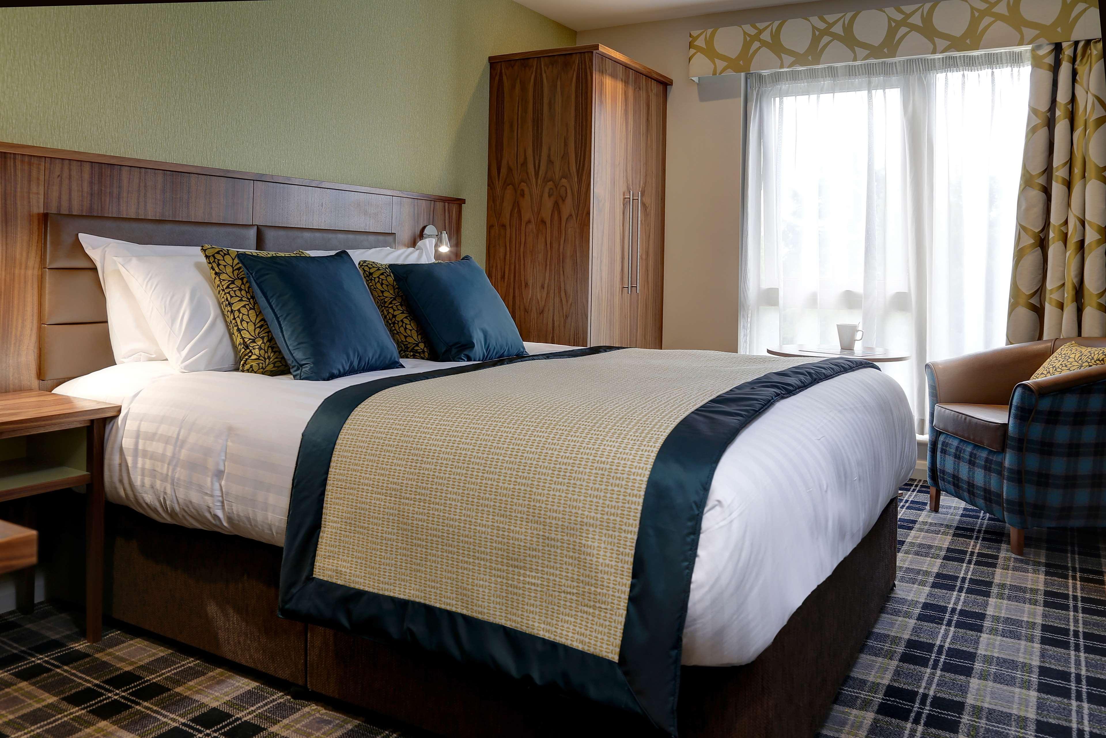 Best Western Plus Pinewood Manchester Airport-Wilmslow Hotel Экстерьер фото